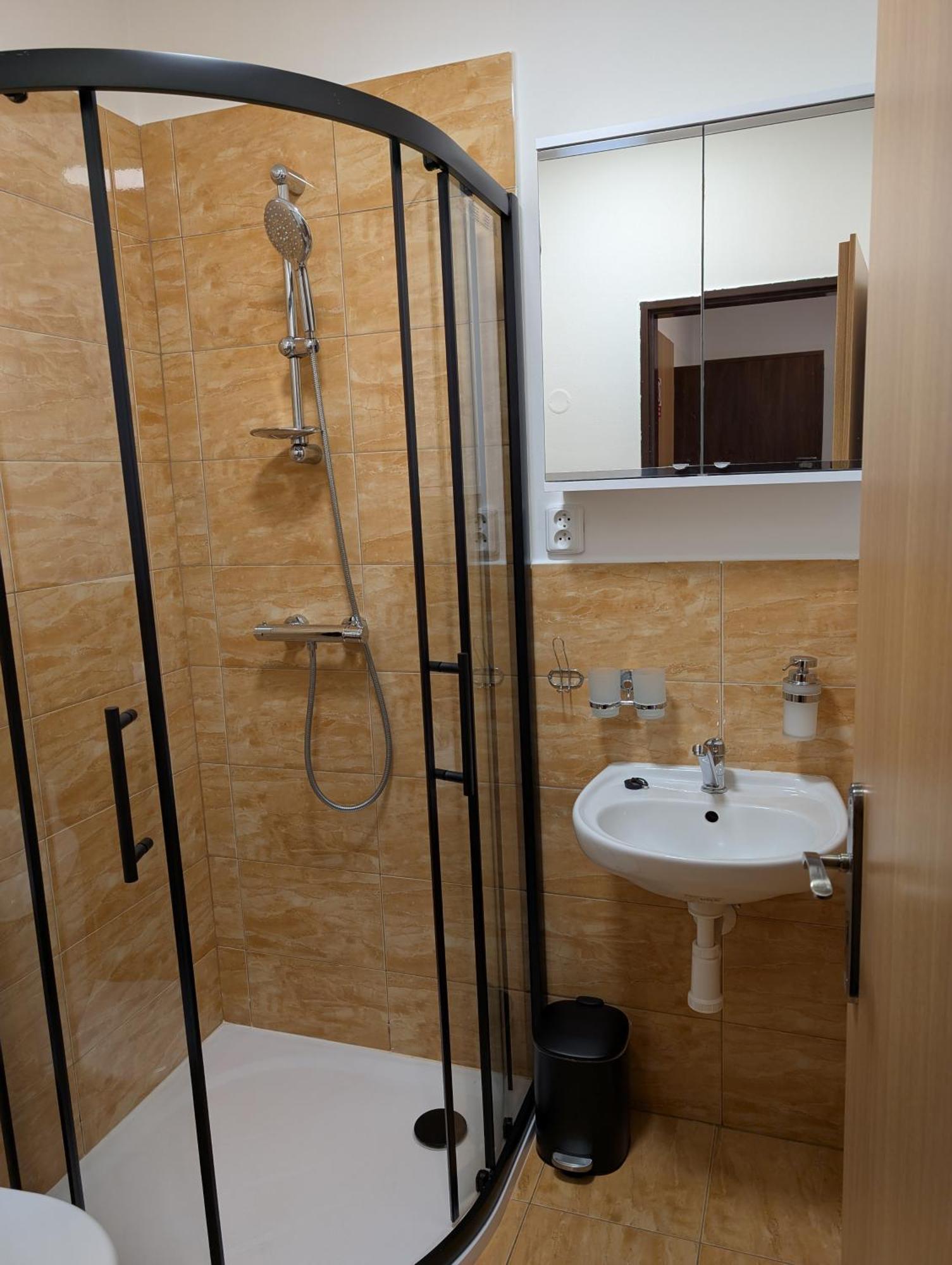 Pension Harcovna Frýdlant nad Ostravicí Bagian luar foto