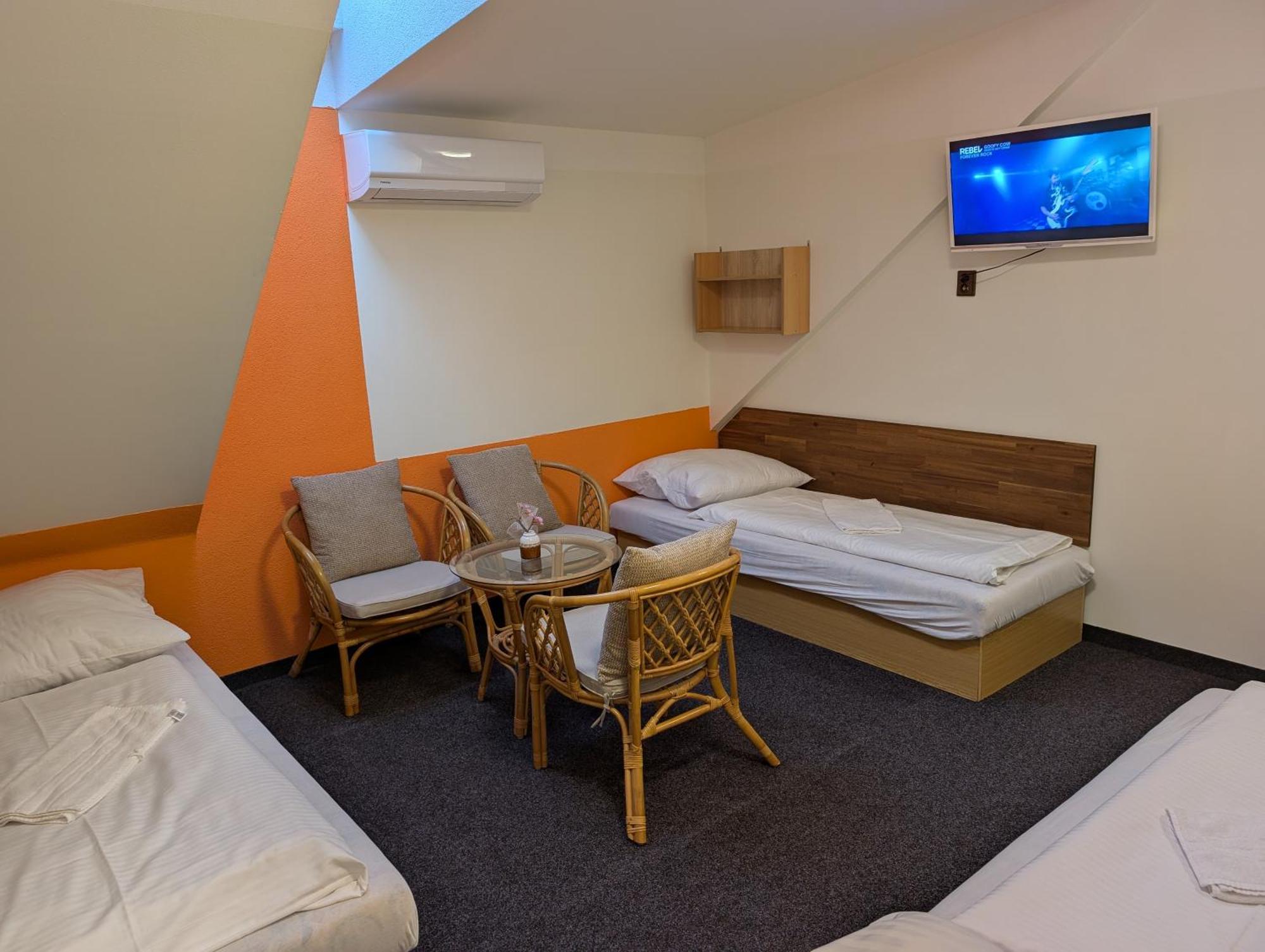 Pension Harcovna Frýdlant nad Ostravicí Bagian luar foto