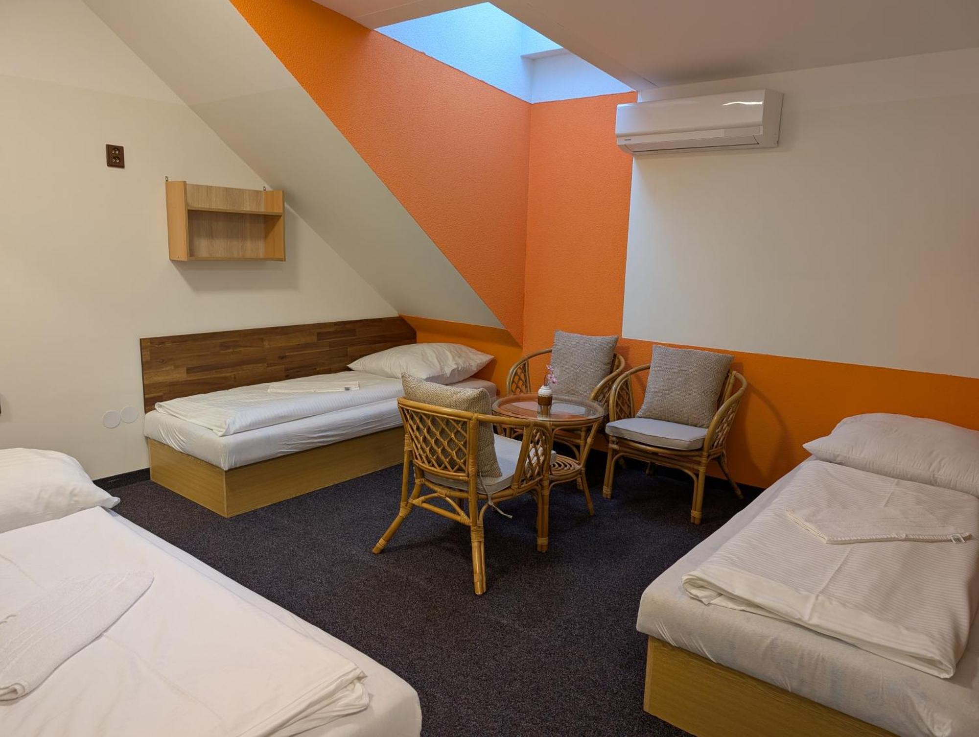 Pension Harcovna Frýdlant nad Ostravicí Bagian luar foto